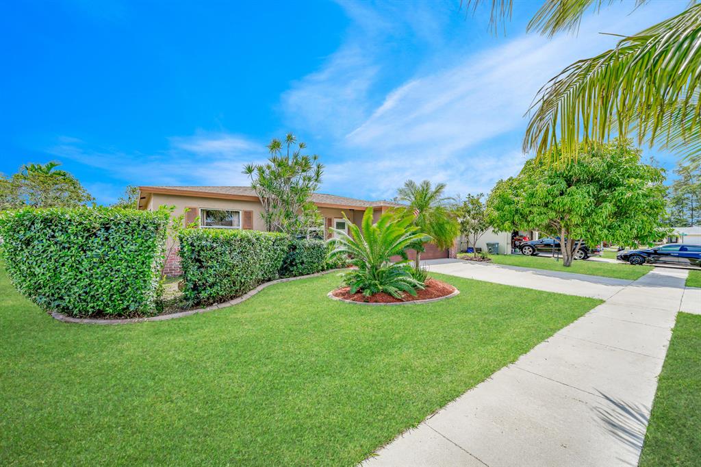 HOLIDAY CITY - Residential