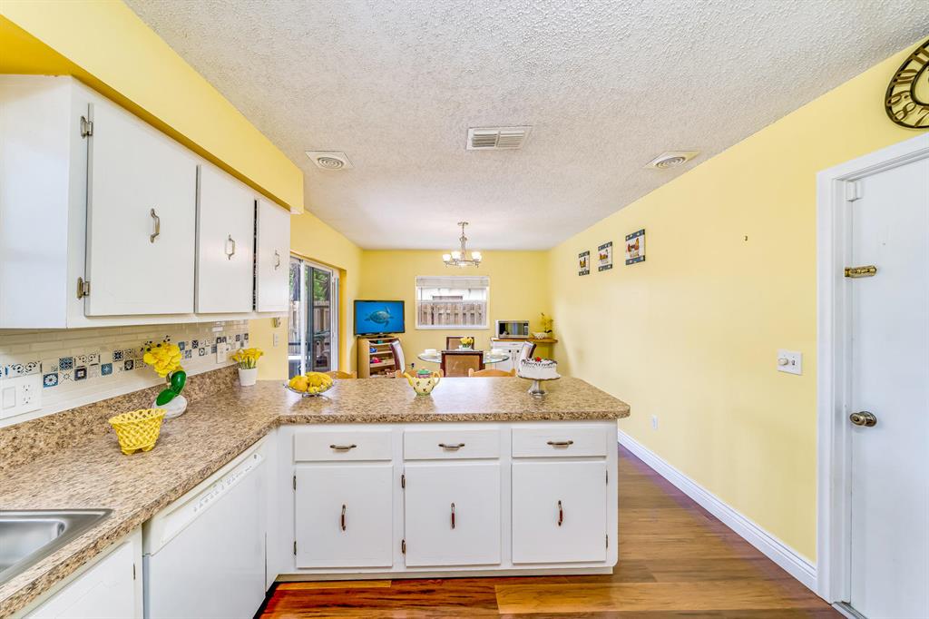 HOLIDAY CITY - Residential