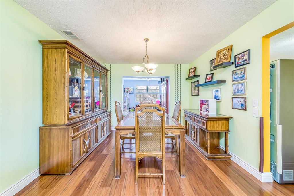 HOLIDAY CITY - Residential