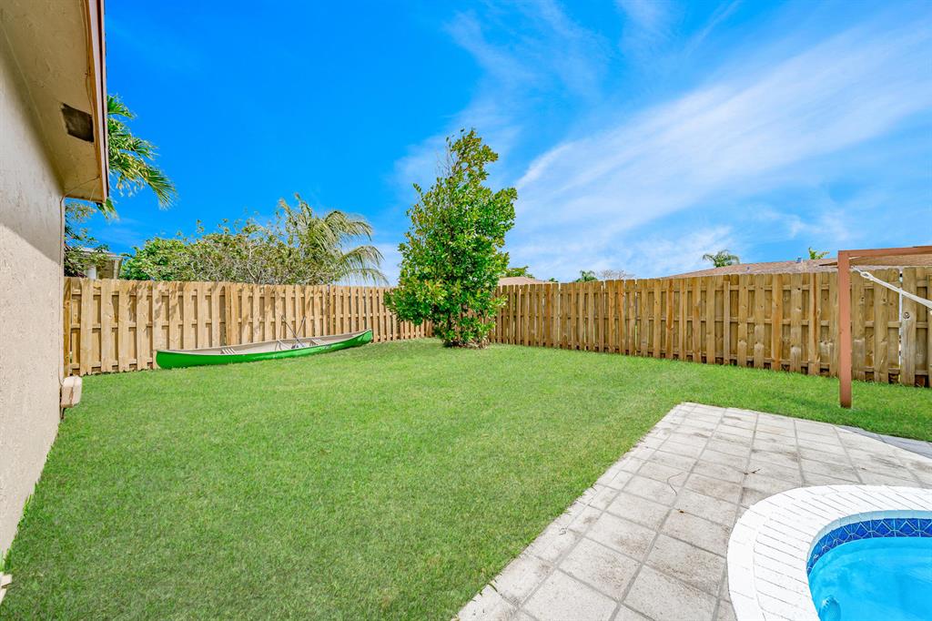 HOLIDAY CITY - Residential