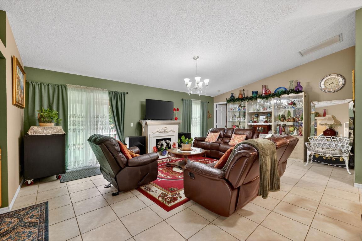 PORT ST LUCIE SECTION 7 - Residential