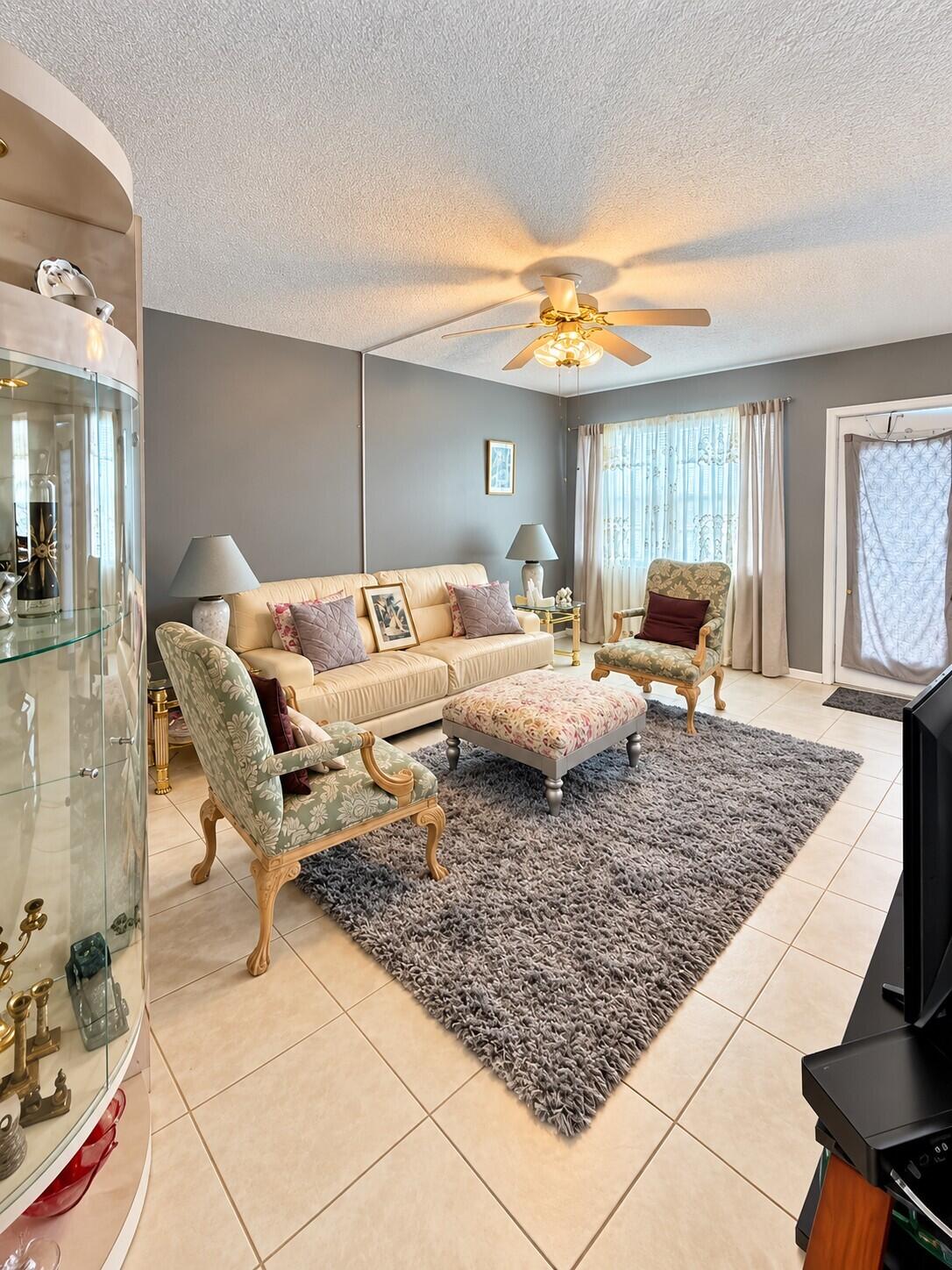 3079 EXETER E