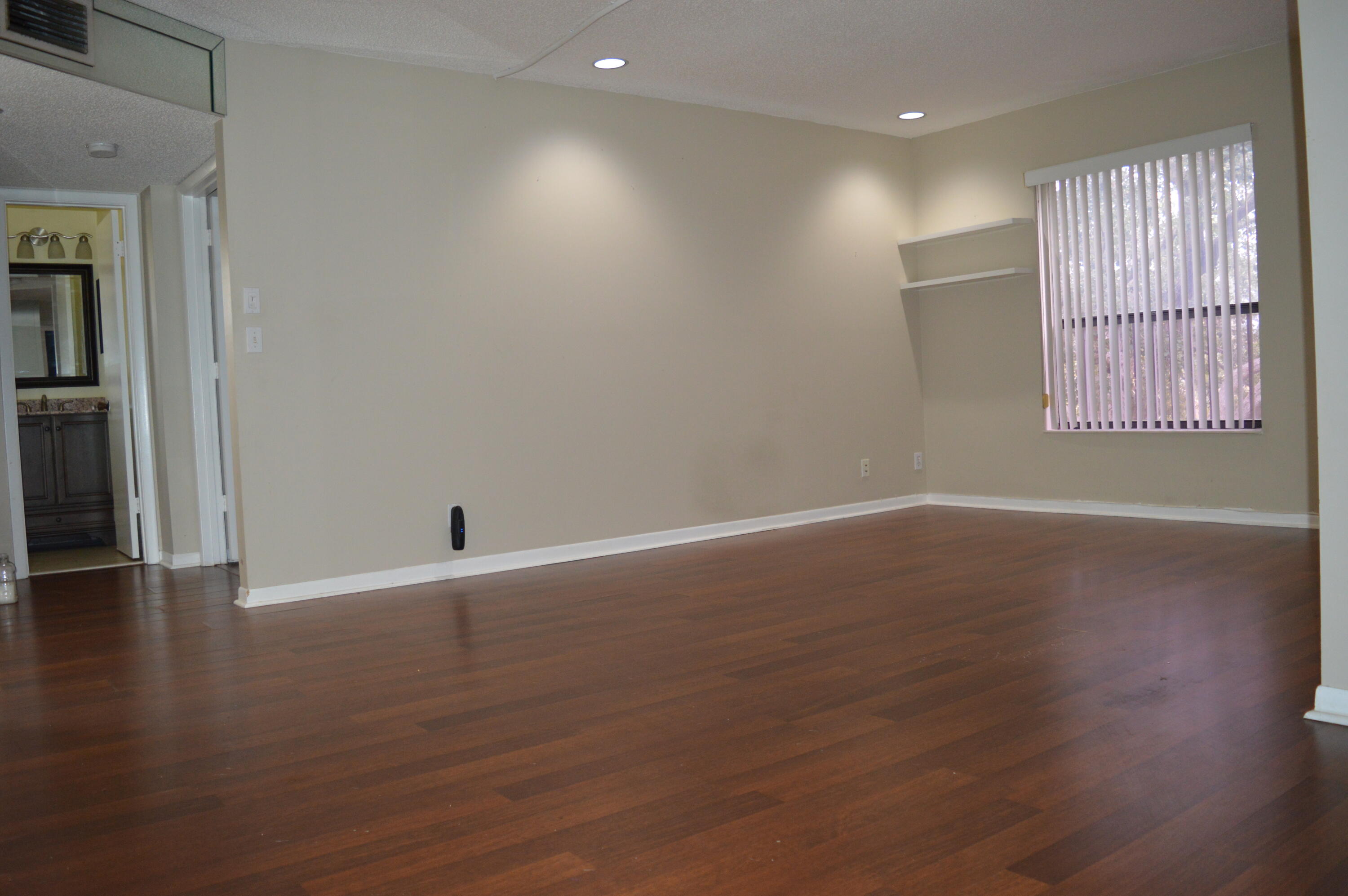 KARANDA VILLAGE I-D CONDO - Residential