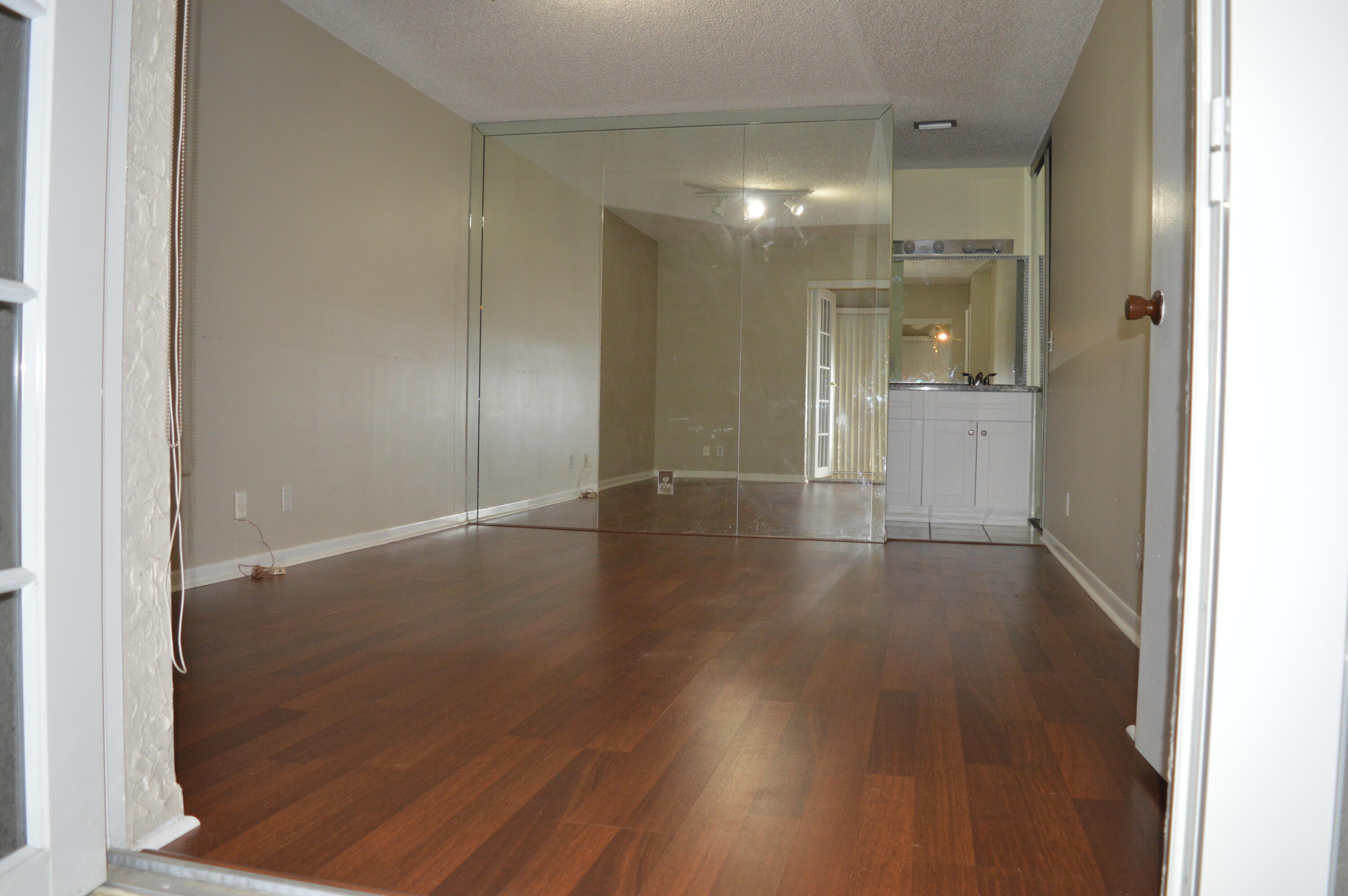 KARANDA VILLAGE I-D CONDO - Residential