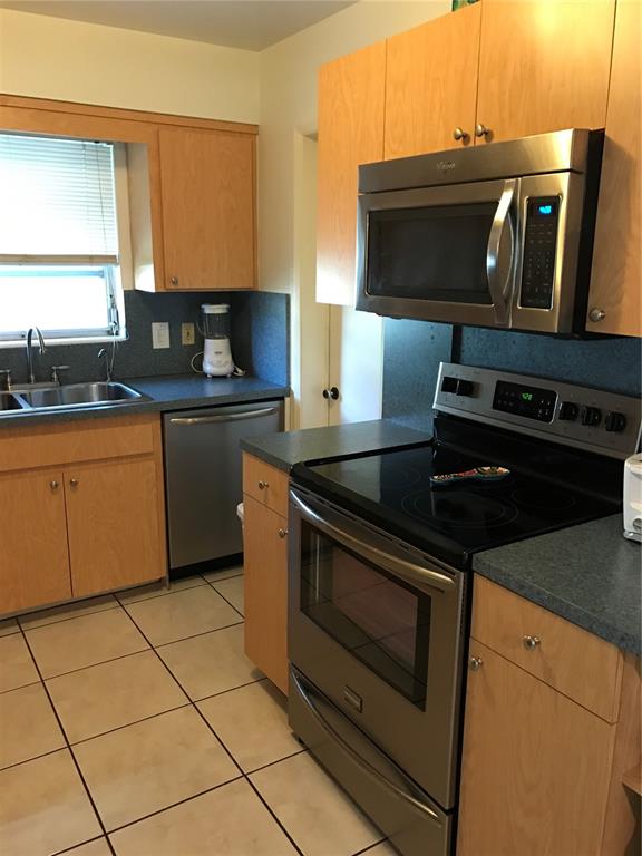 North Andrews Gardens 2nd - Residential Lease