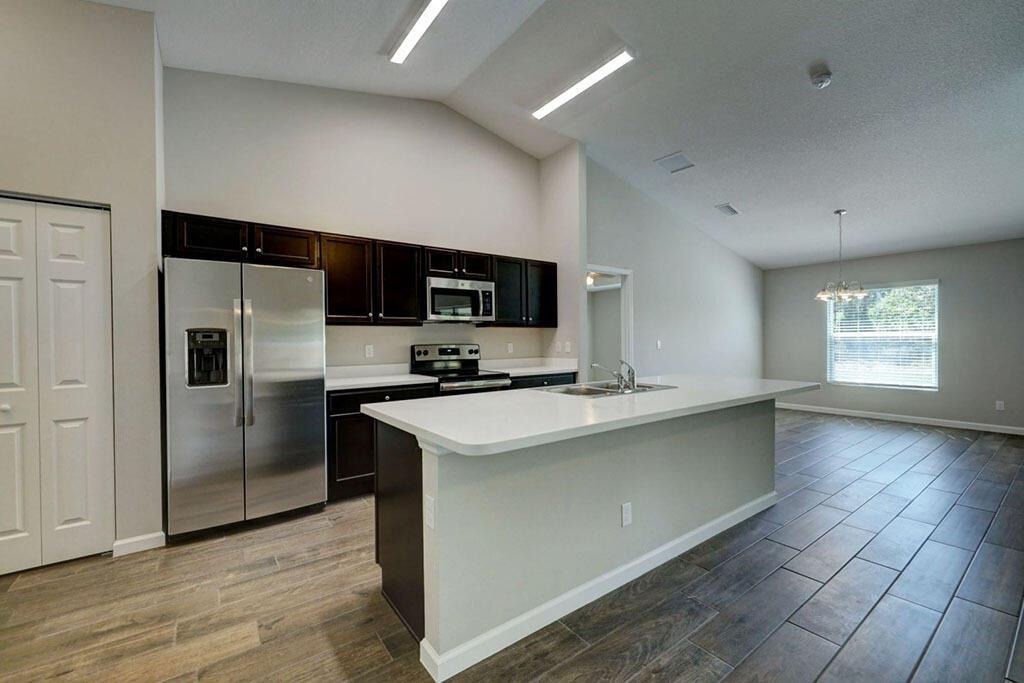 PORT ST LUCIE-SECTION 07 - Residential Lease