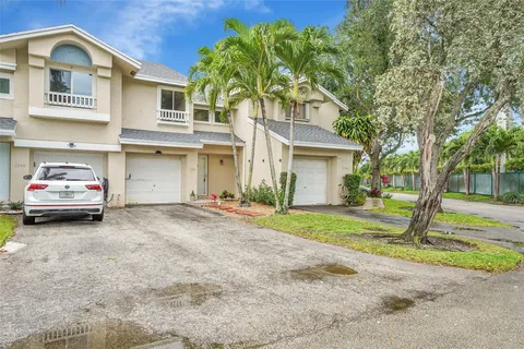 2198 Discovery Cir Unit 2198, Deerfield Beach, FL MLS: F10497299