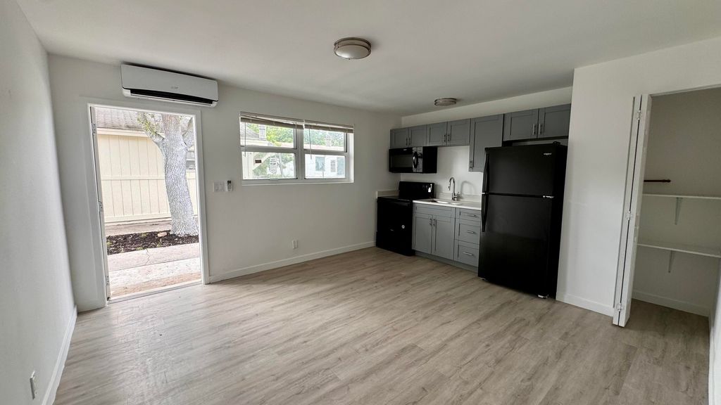 Photo of 225 S F Street #4, Lake Worth Beach, FL 33460 (MLS # R11027784)