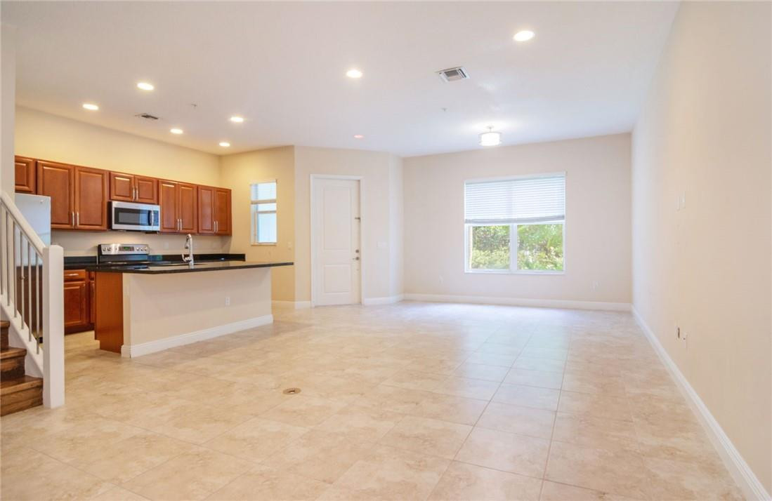 CENTRA FALLS - Residential Lease