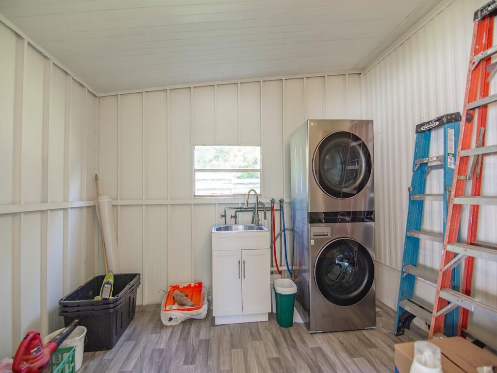 Spanish Lakes Riverfront - Residential