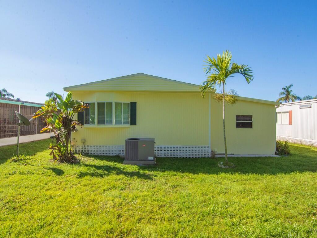 Spanish Lakes Riverfront - Residential