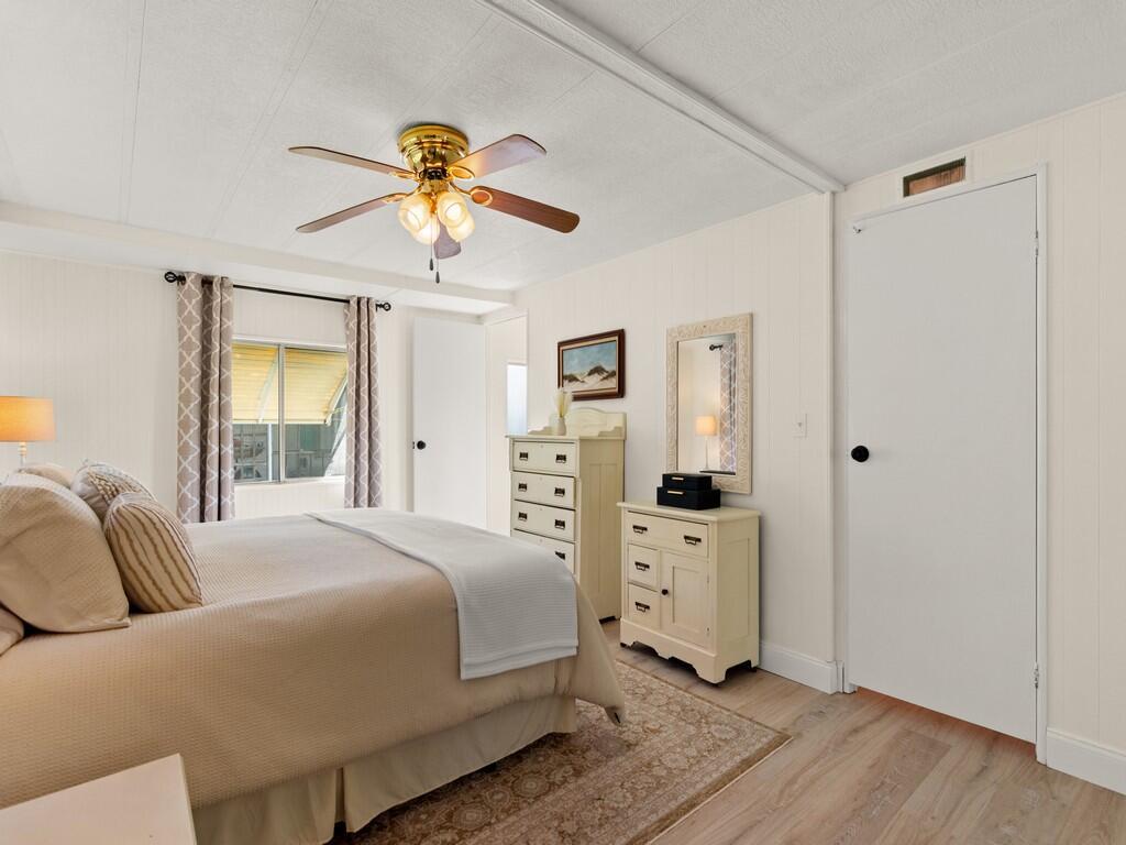 Spanish Lakes Riverfront - Residential