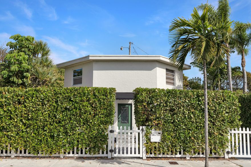 CBS 2 bed 1 bath home located in the heart of Downtown West Palm Beach. Welcome to Pineapple Park! Located just west of historic Flamingo park. This home features an updated kitchen and bath and Fully fenced yard with tall clusia hedges out font for privacy. This prime location is walking distance to some of west palms best coffee shops, dining and  attractions such as the warehouse district. With close proximity to downtown west palm beach, palm beach and PBI this would make for a great airbnb/ seasonal stay.  Why pay condo fees when you can take advantage of downtown living and still have a green space. Bonus - this home is zoned for the highly coveted Palm Beach Public school district. Looking to be in the mix of everything happening in this growing city? This property is for you!