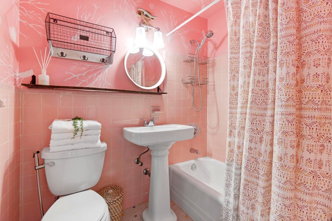 Lighthouse Bay - Residential