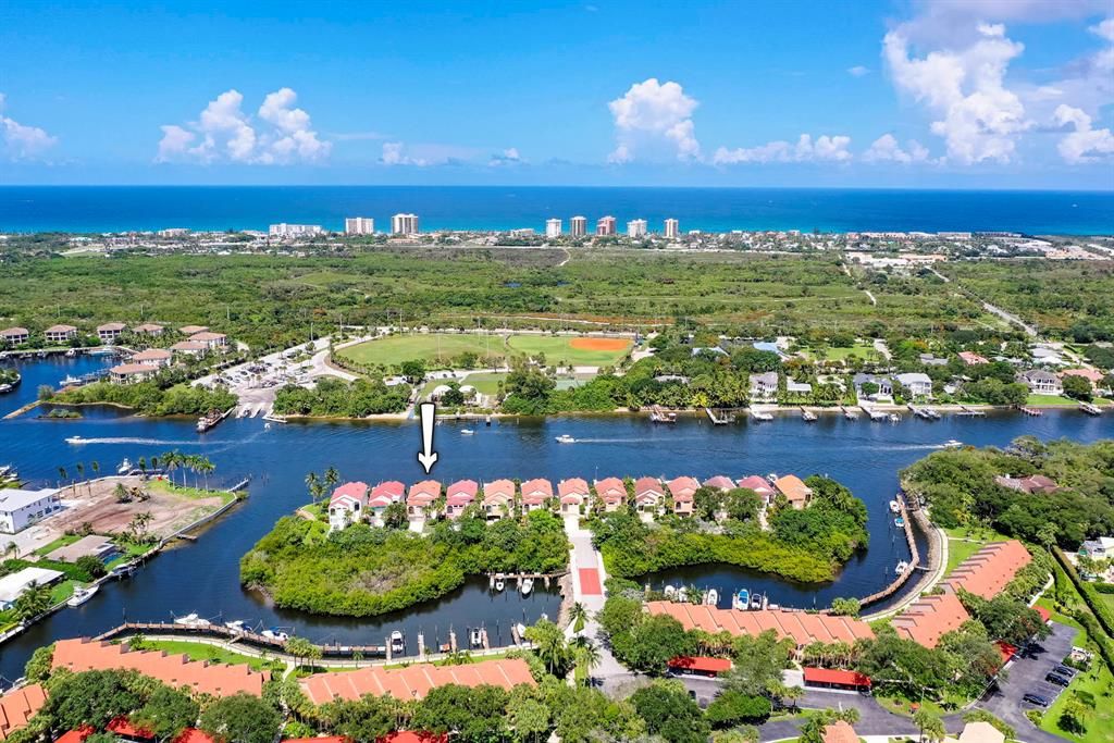 Photo of 13396 Mangrove Isle Drive, Palm Beach Gardens, FL 33410 (MLS # R10727881)