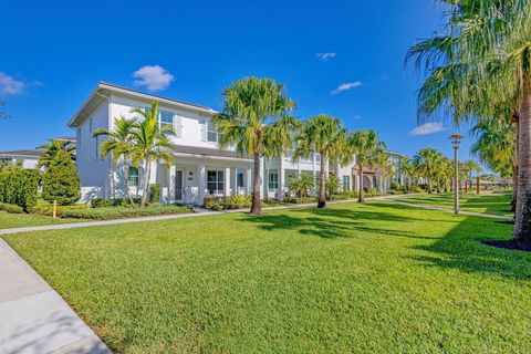 Property photo of 13325 Machiavelli Way, Palm Beach Gardens, FL 33418