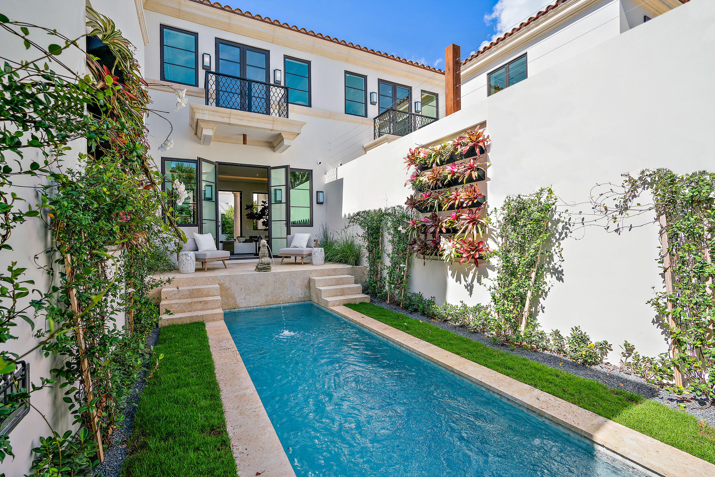 ROYAL PARK - Residential