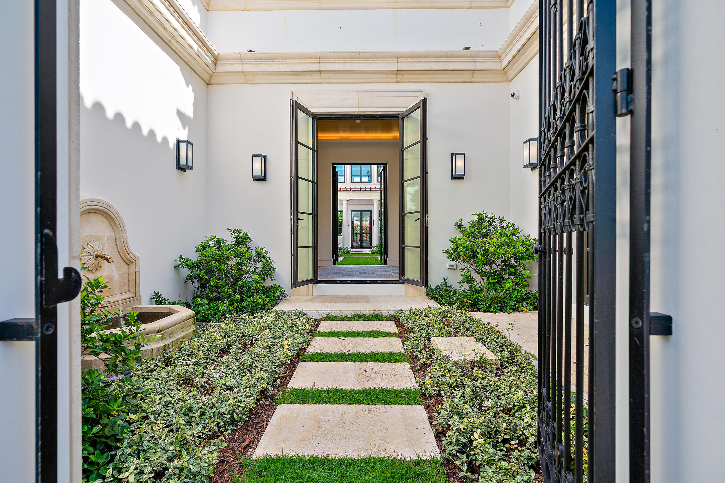 ROYAL PARK - Residential