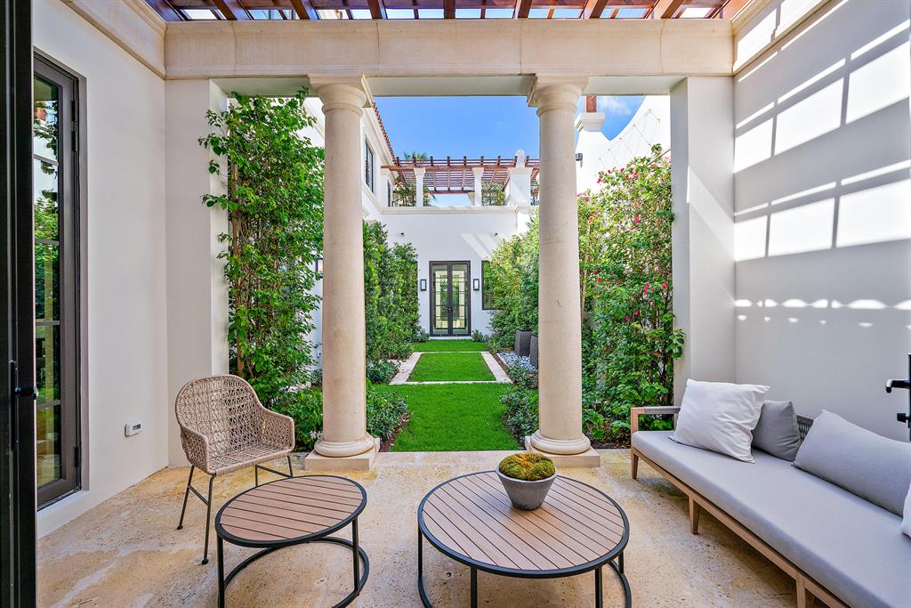 ROYAL PARK - Residential