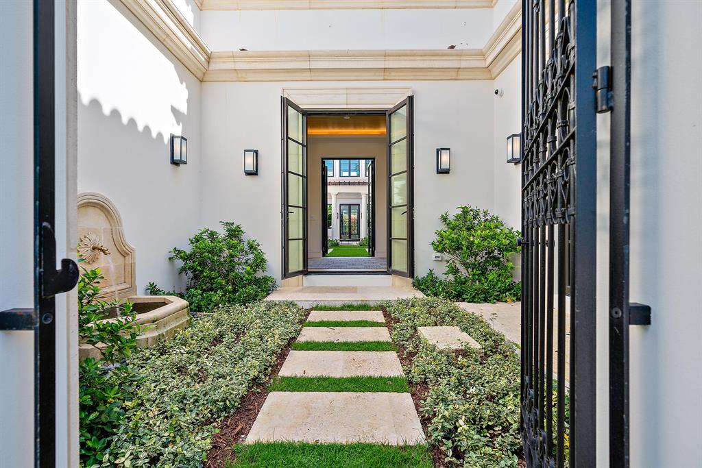 ROYAL PARK - Residential