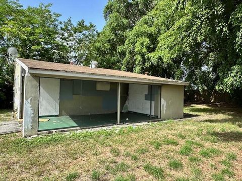 4719 Pinewood Avenue West Palm Beach FL 33407