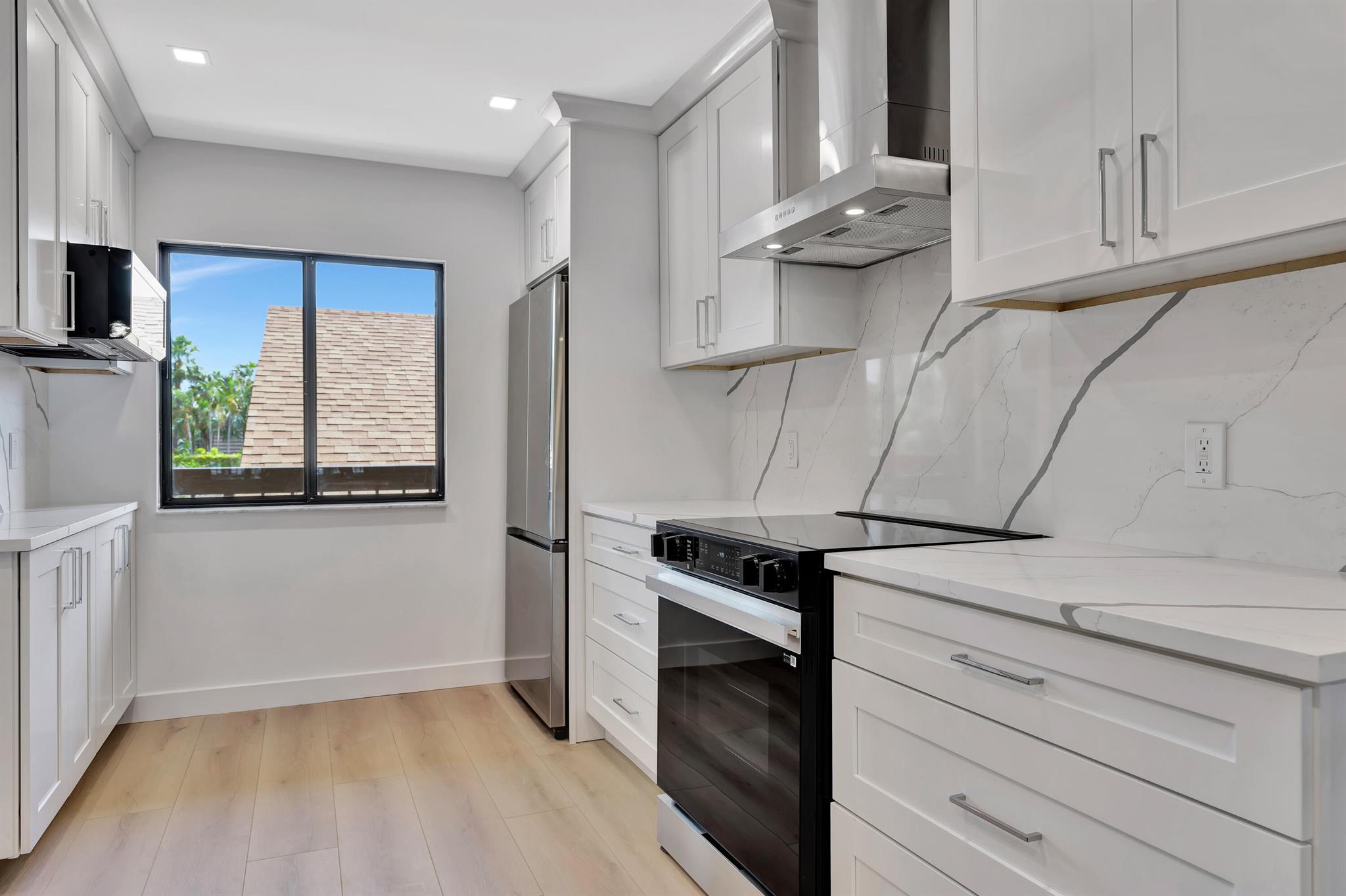 MARINA AT THE BLUFFS COND - Residential Lease