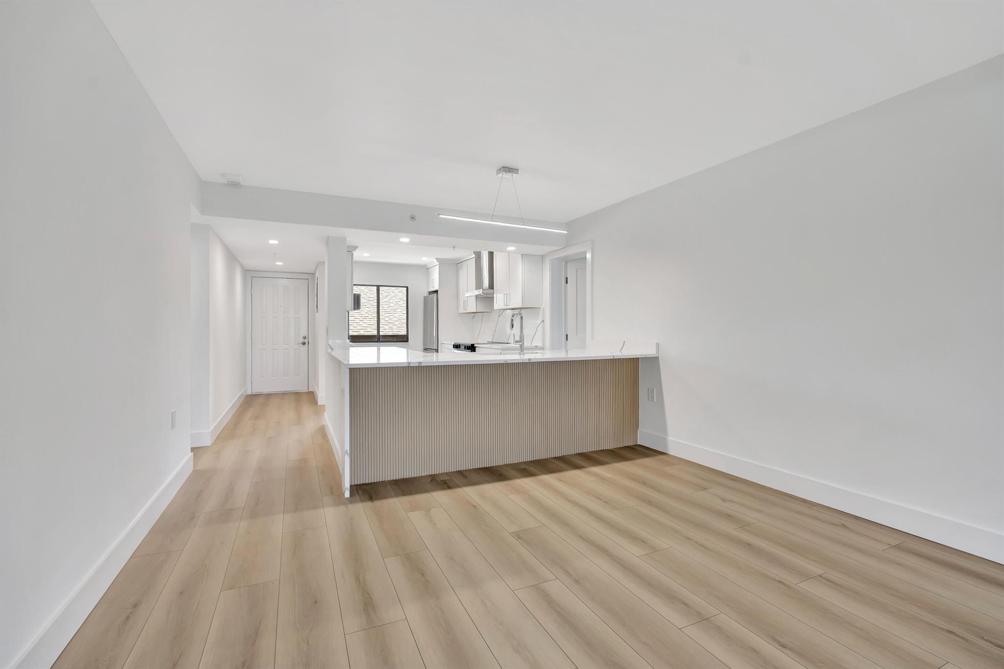 MARINA AT THE BLUFFS COND - Residential Lease