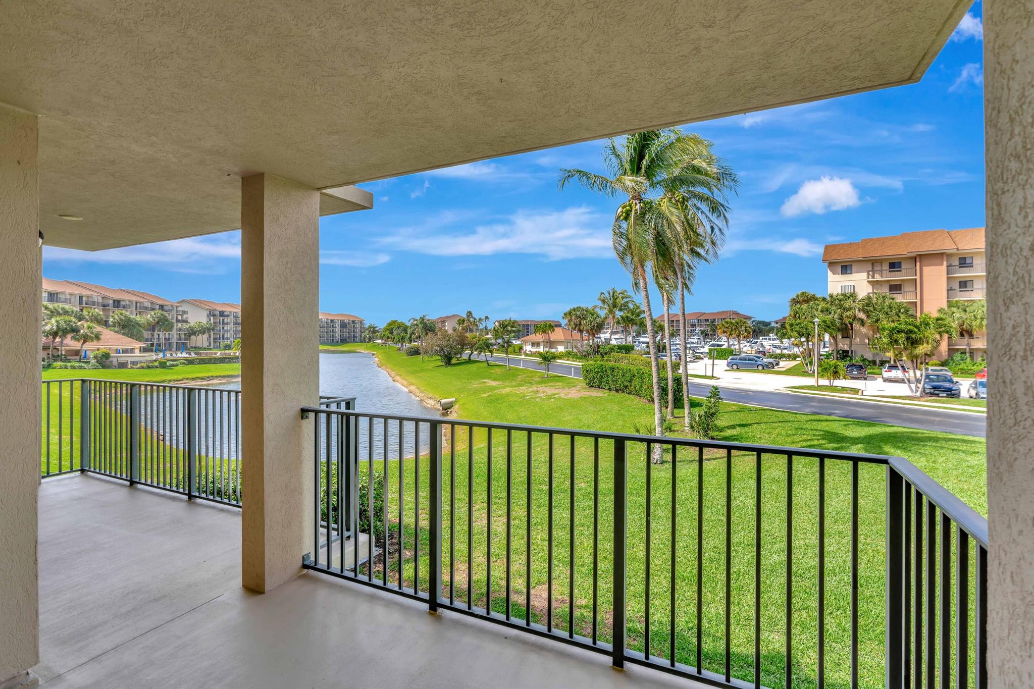 MARINA AT THE BLUFFS COND - Residential Lease