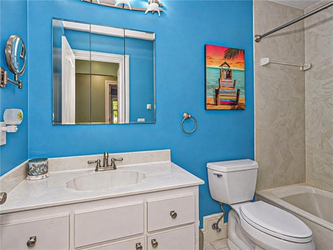 Tiny photo for 410 10TH Court, Vero Beach, FL 32962 (MLS # B26089644)