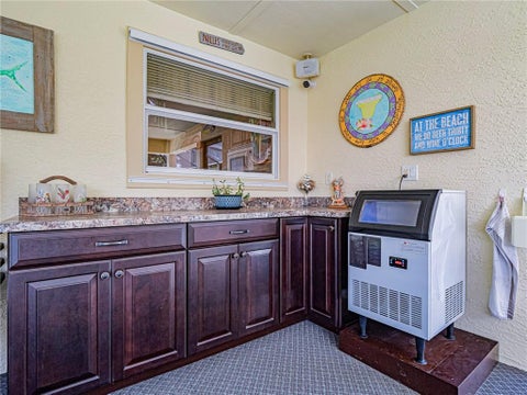 Tiny photo for 410 10TH Court, Vero Beach, FL 32962 (MLS # B26089644)