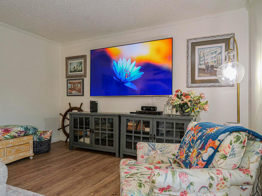 TROPIC GROVES VILLAS J - Residential