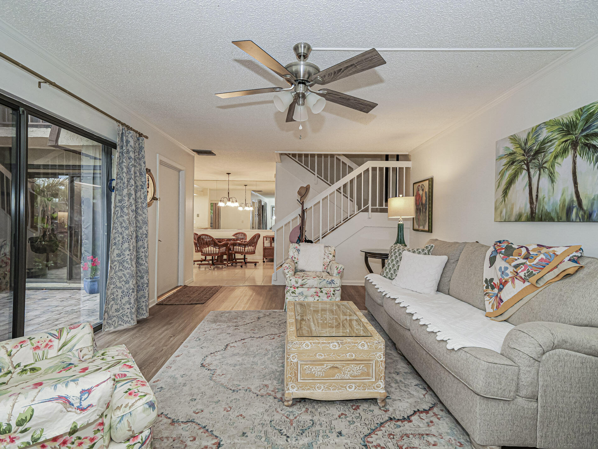 TROPIC GROVES VILLAS J - Residential
