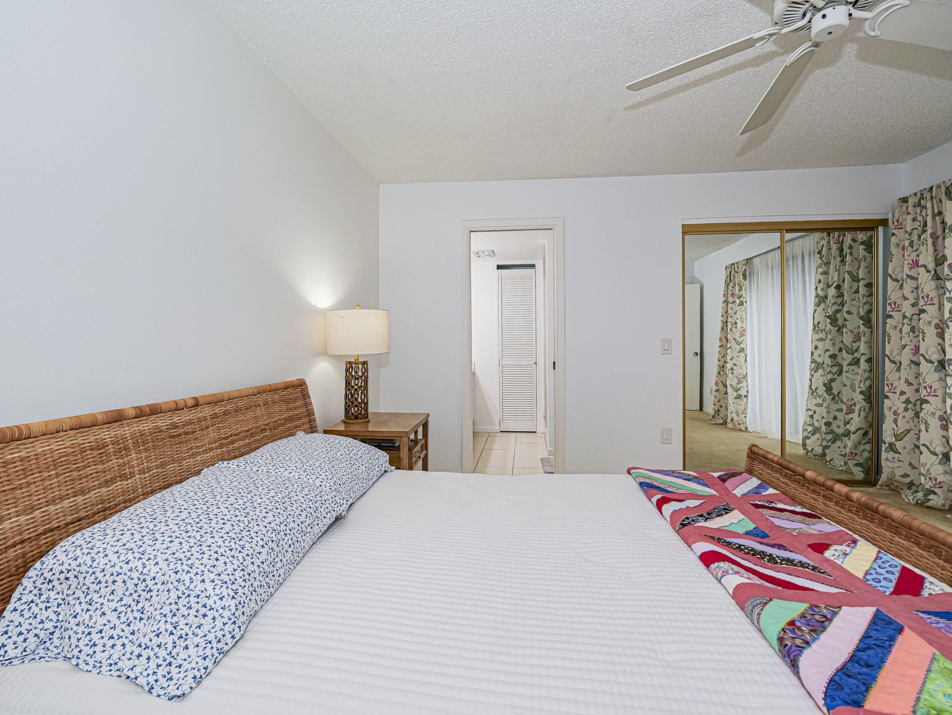 TROPIC GROVES VILLAS J - Residential