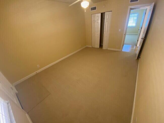 135 NW 5th Avenue 3