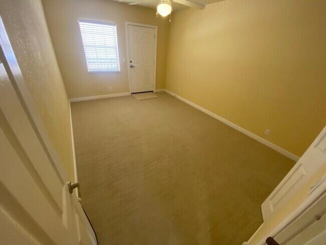 135 NW 5th Avenue 3