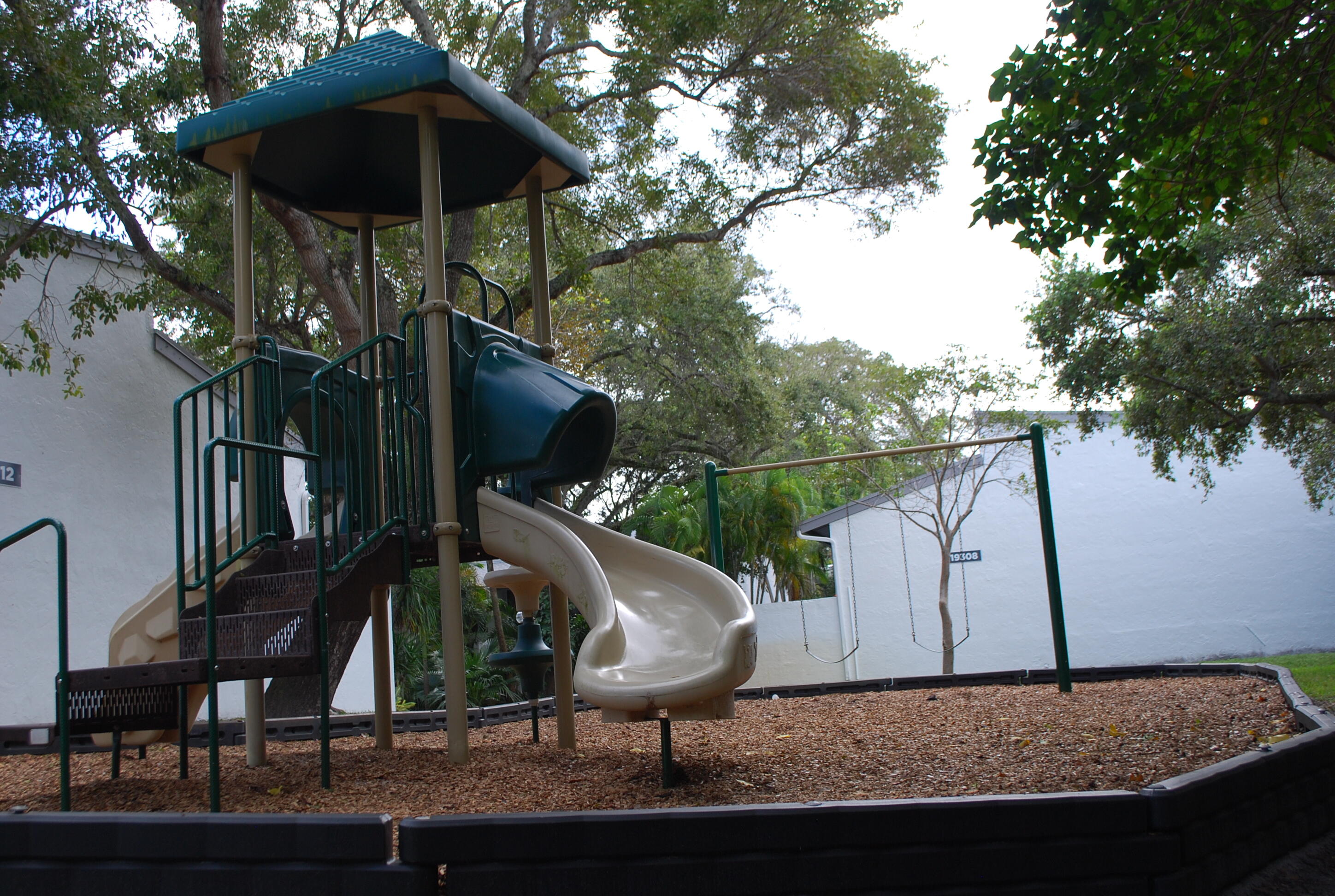 RIVERWOOD SEC 3 - Residential