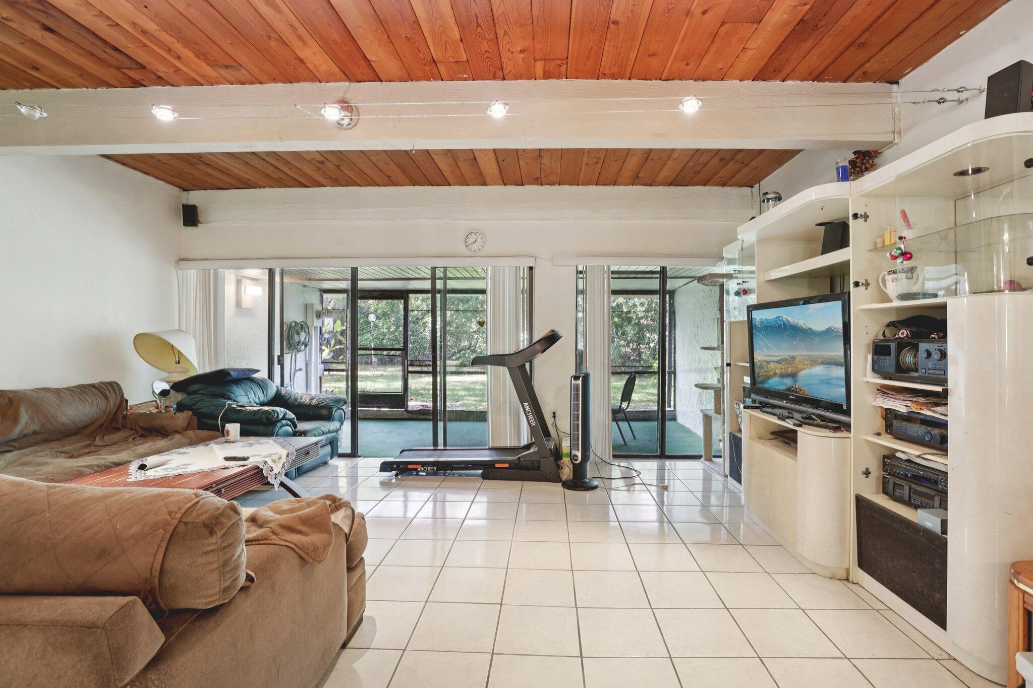 RIVERWOOD SEC 3 - Residential