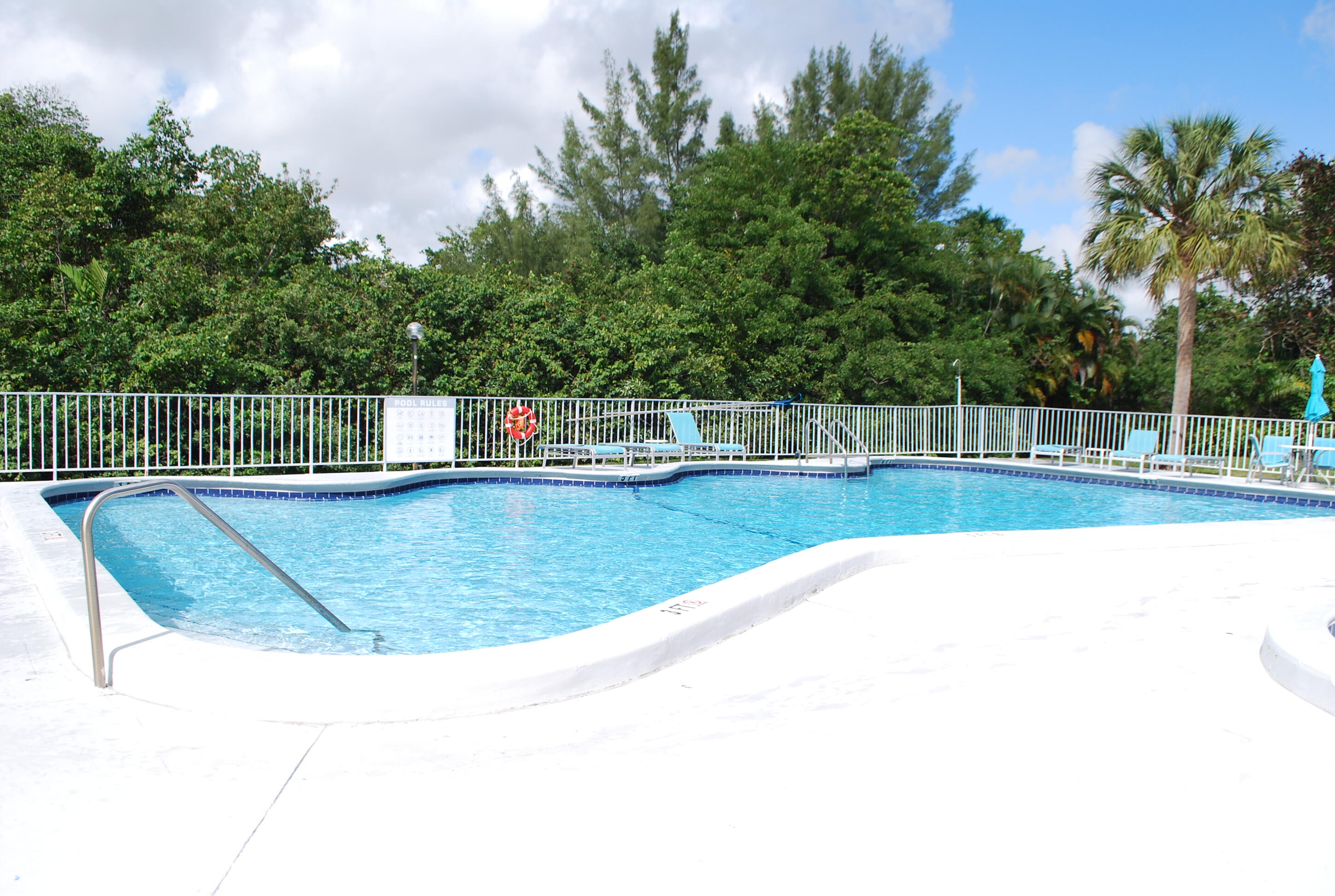 RIVERWOOD SEC 3 - Residential