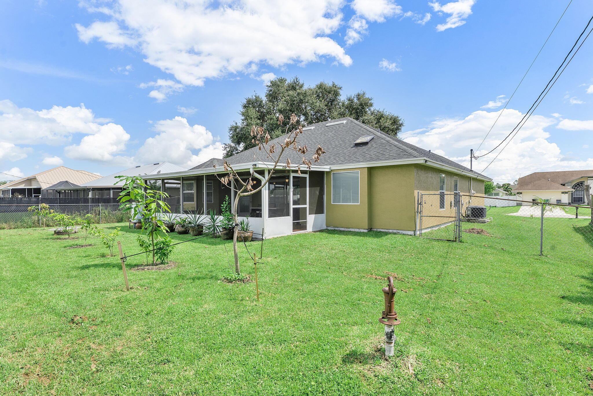 PORT ST LUCIE SECTION 35 - Residential