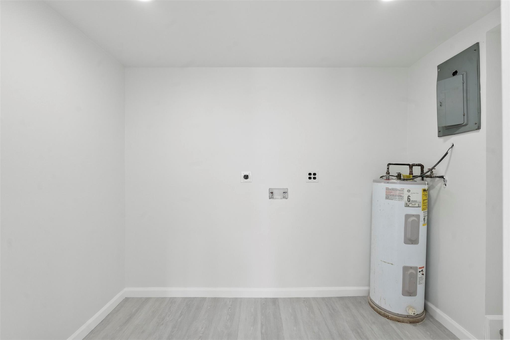 Baker Manor - Residential