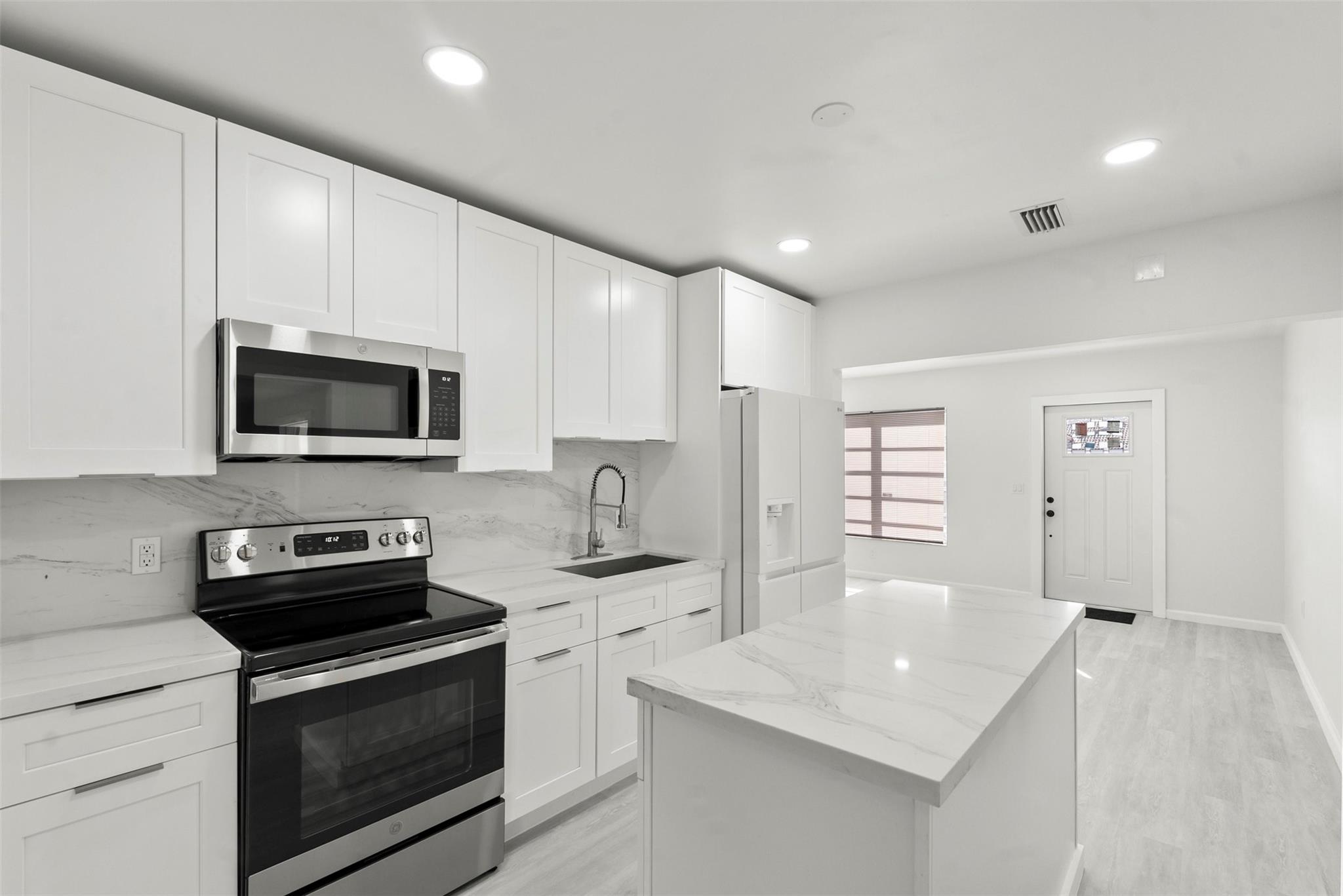 Baker Manor - Residential