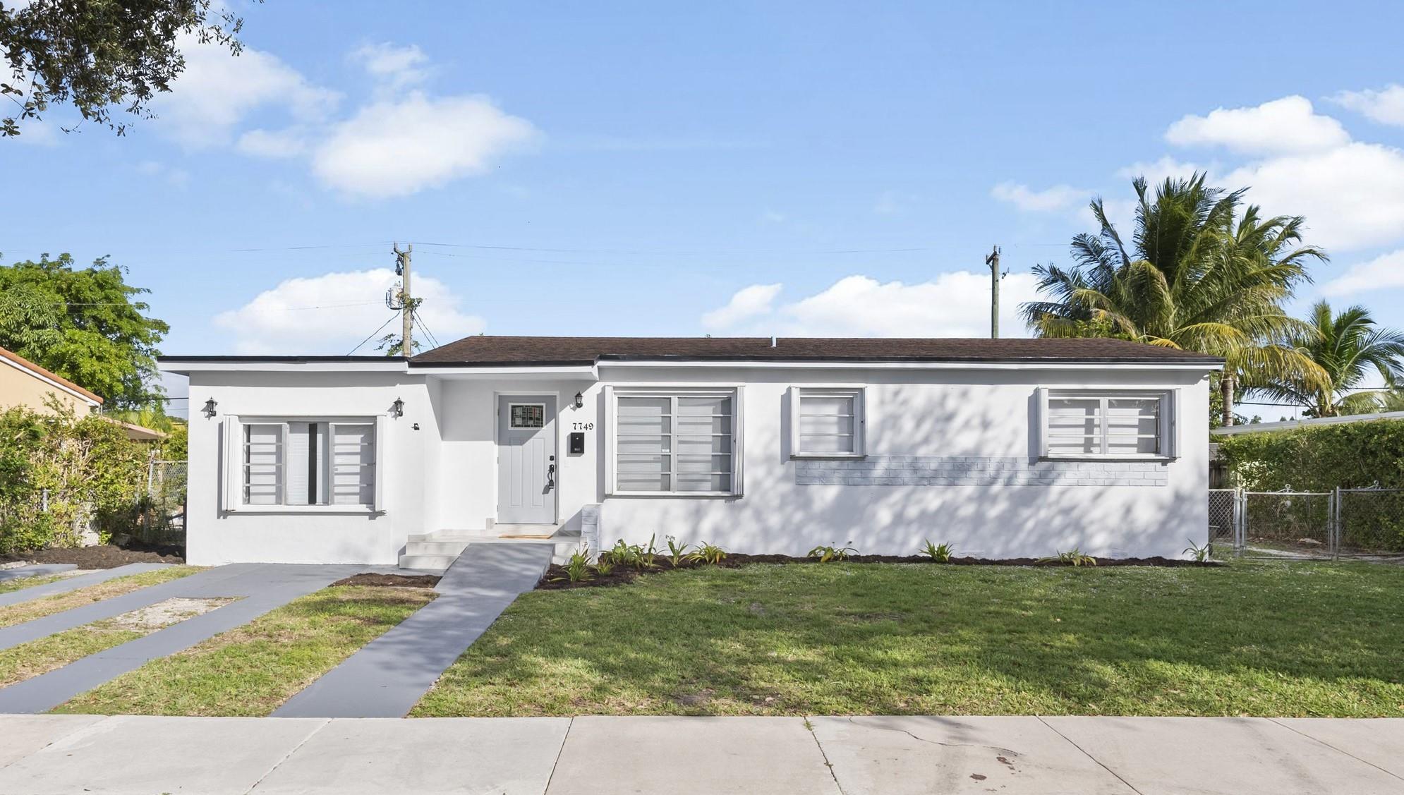 Baker Manor - Residential