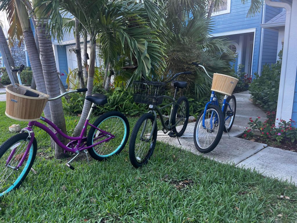 Photo of 902 Ocean Dunes Circle, Jupiter, FL 33477 (MLS # R11169407)