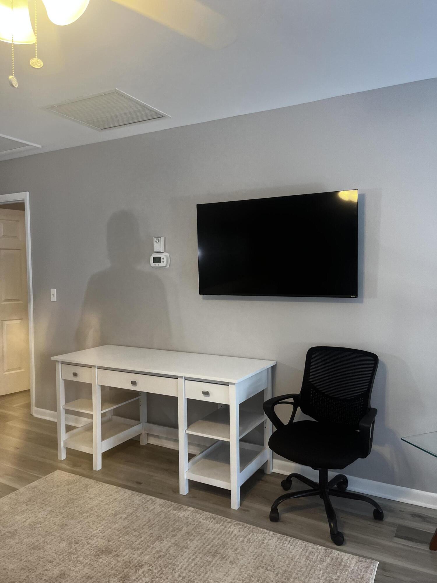 VILLAS OF OCEAN DUNES 4 - Residential Lease