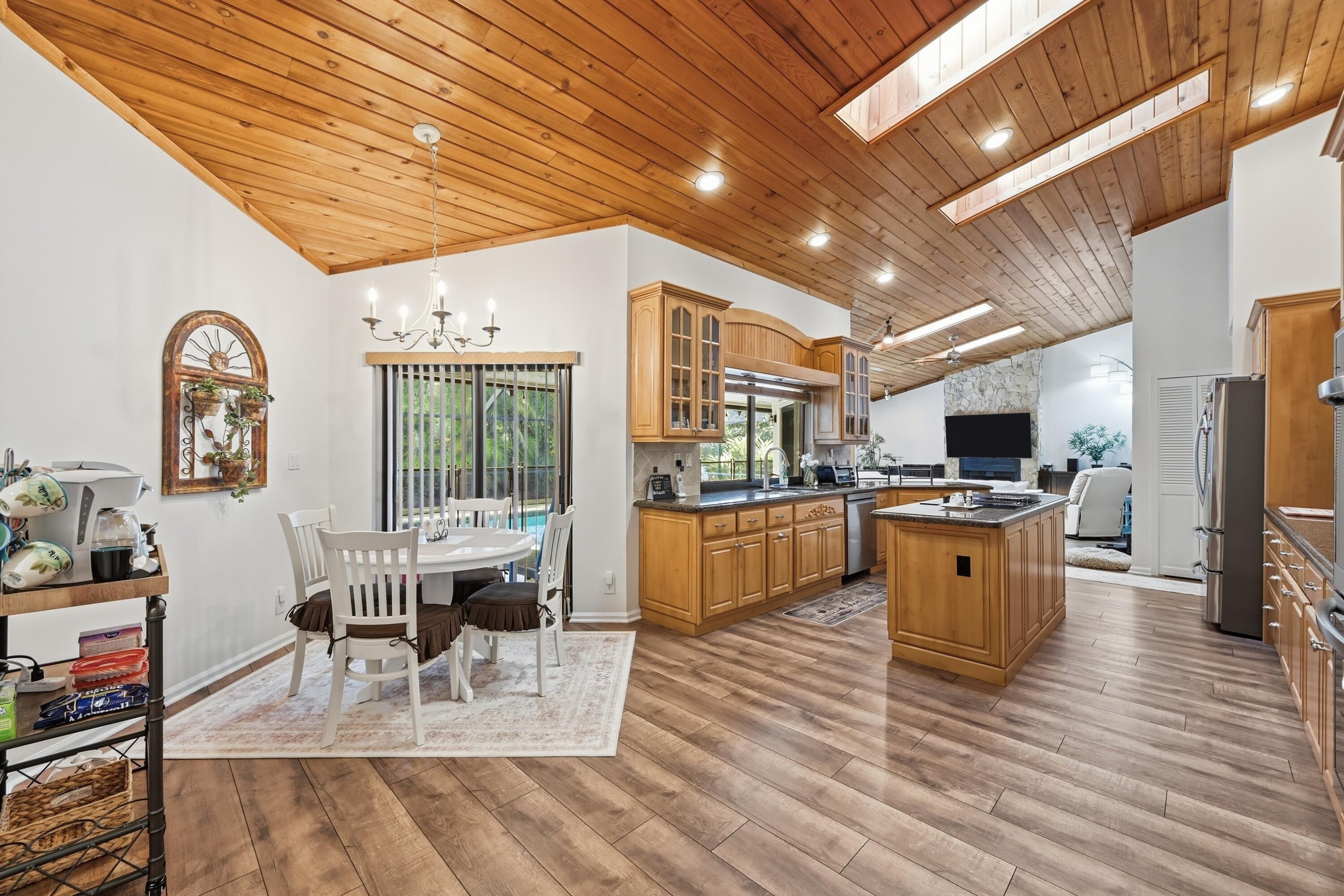 PINE RIDGE - Residential