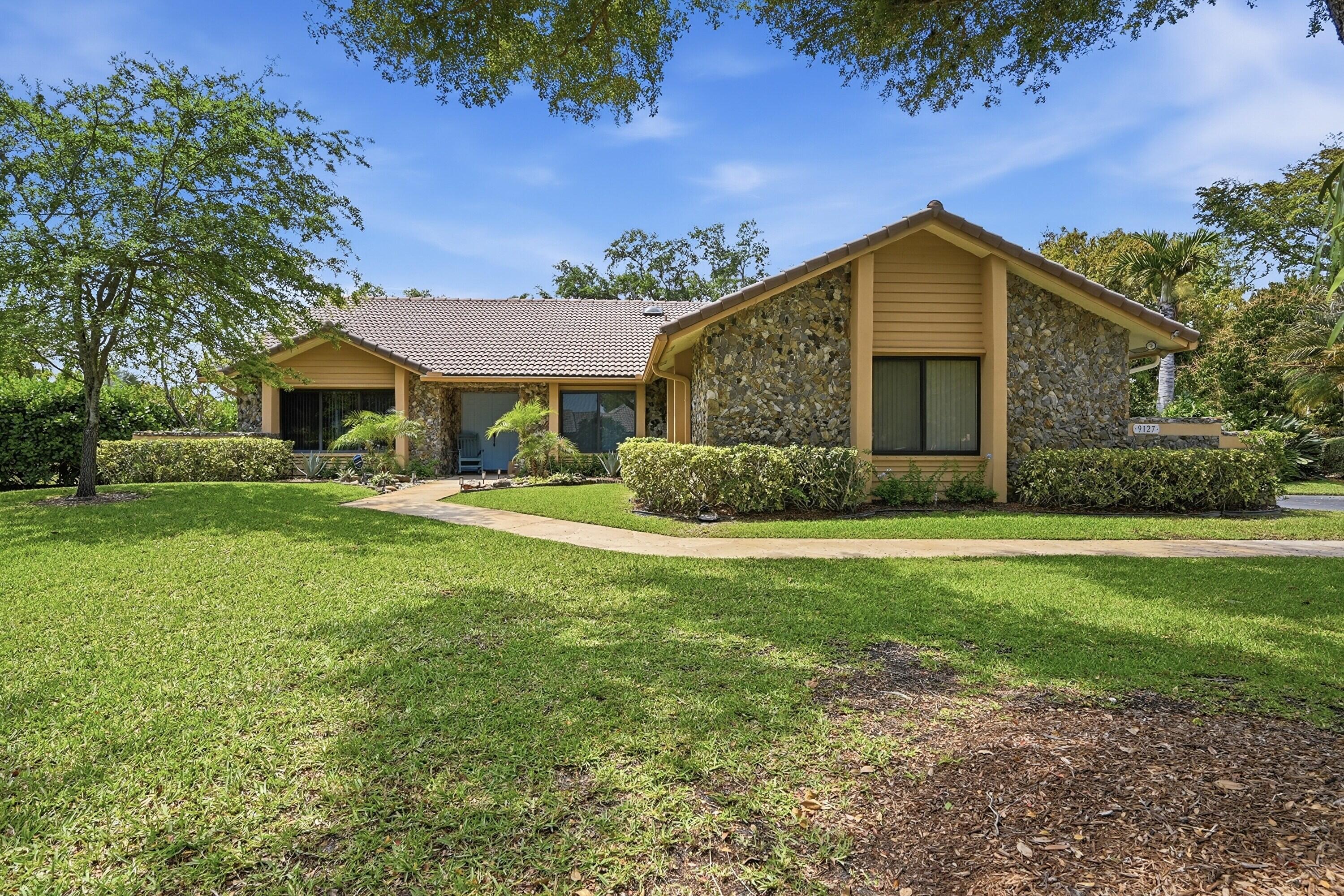 PINE RIDGE - Residential