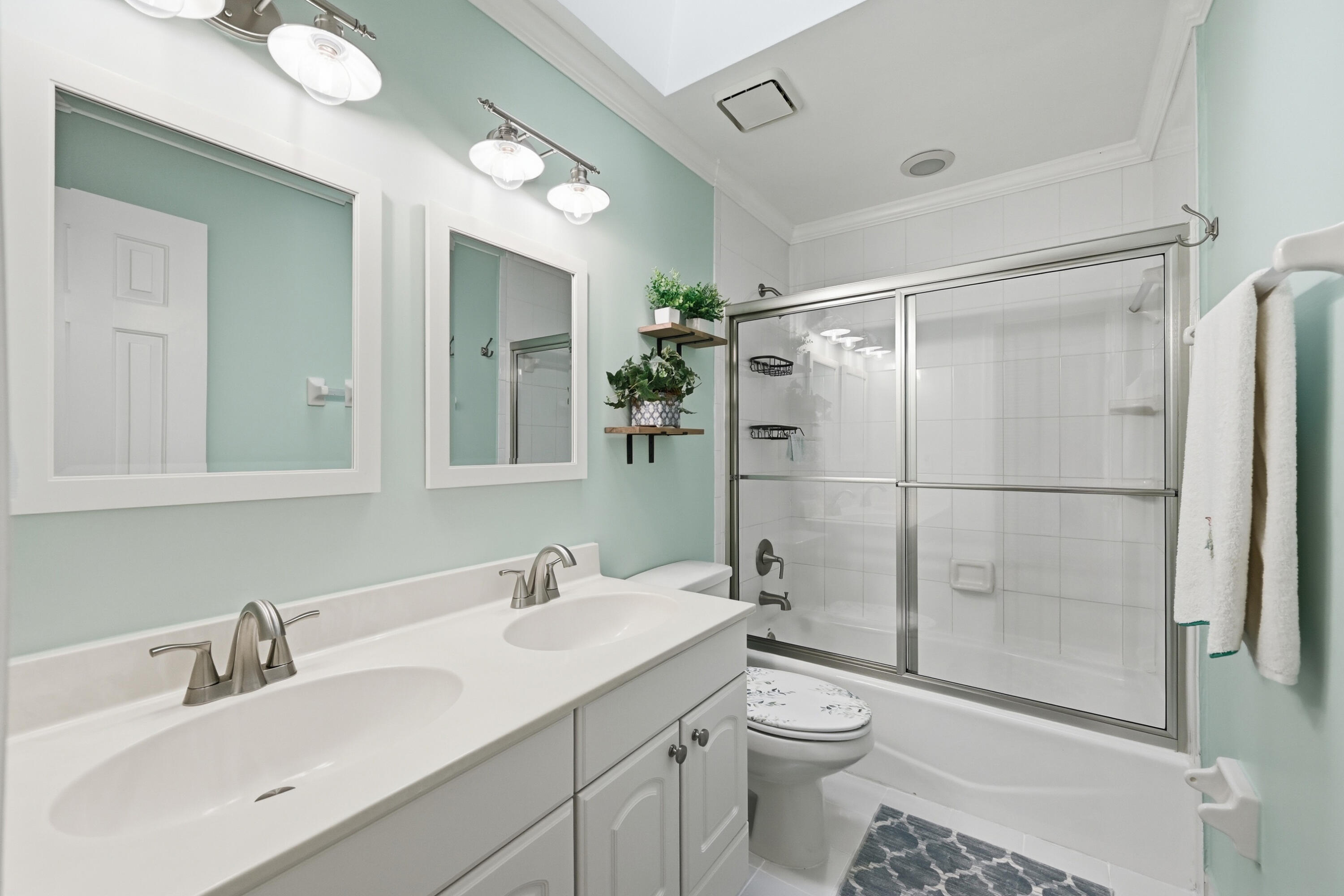 PINE RIDGE - Residential