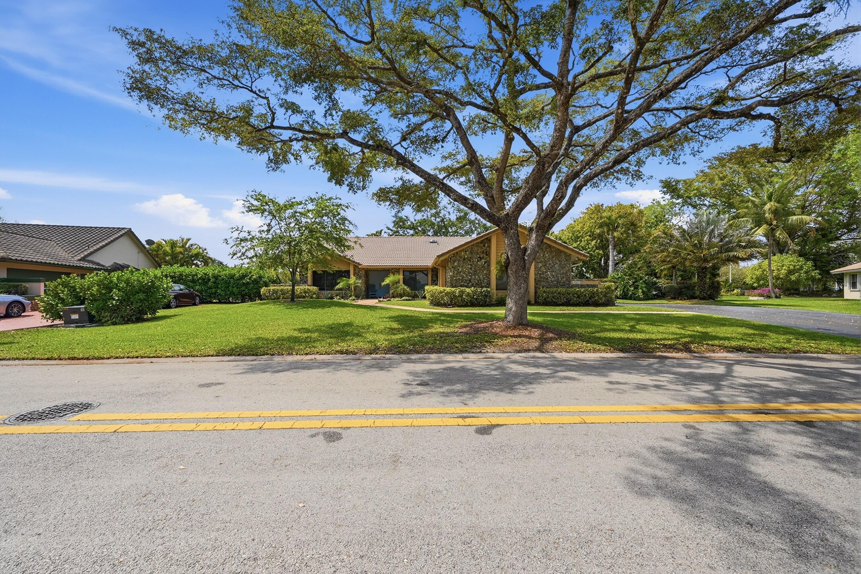 PINE RIDGE - Residential