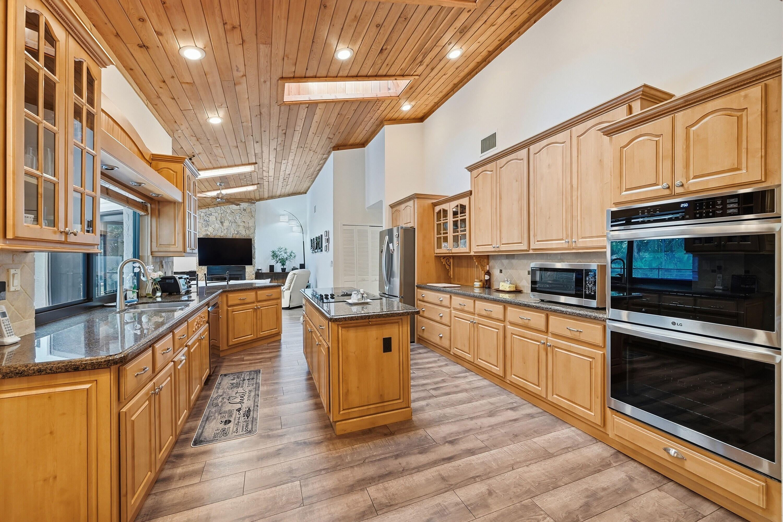 PINE RIDGE - Residential