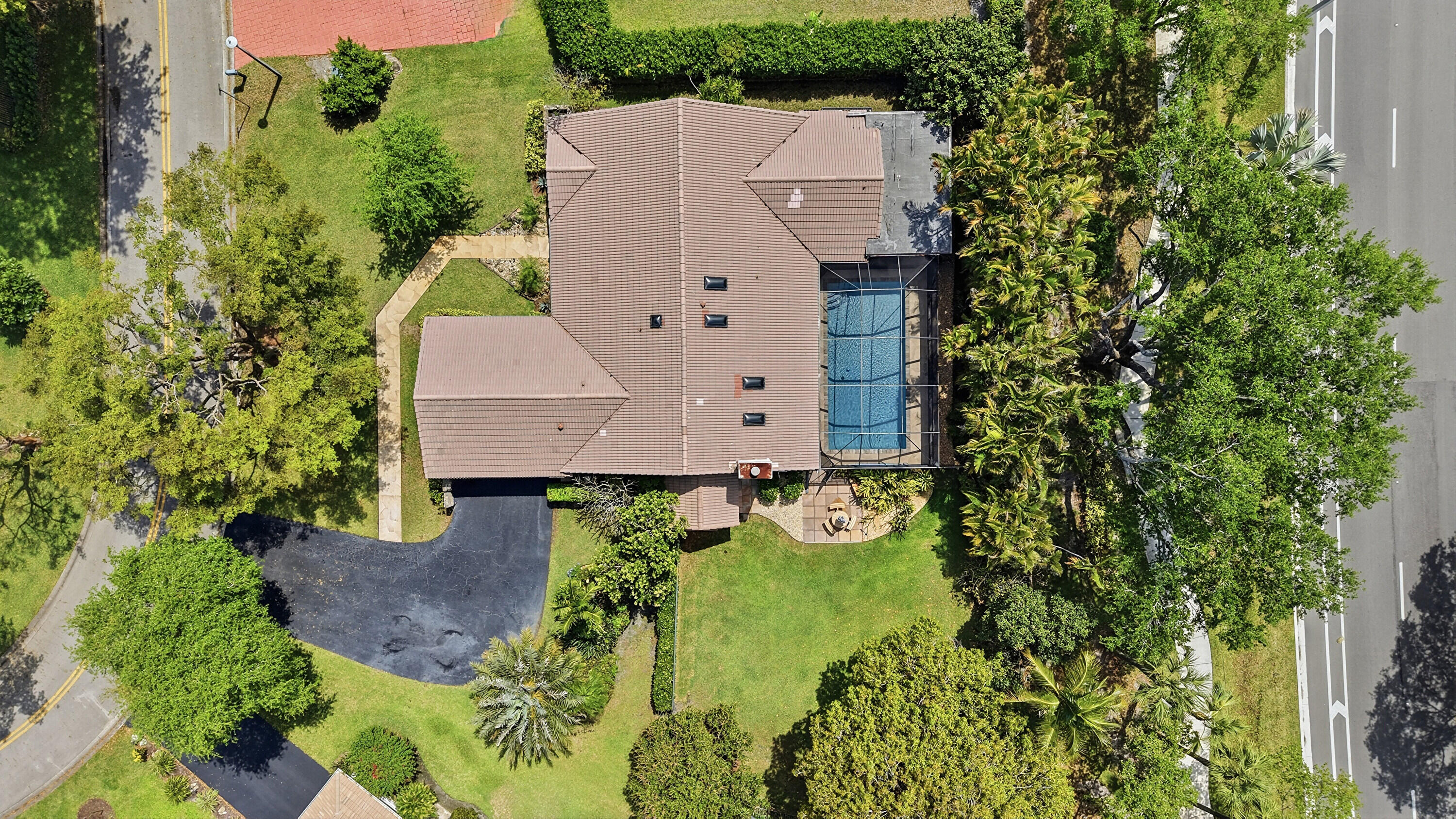 PINE RIDGE - Residential